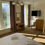Berkeley House Pensión 4*