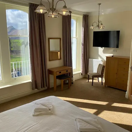 Berkeley House Pensionat 4*